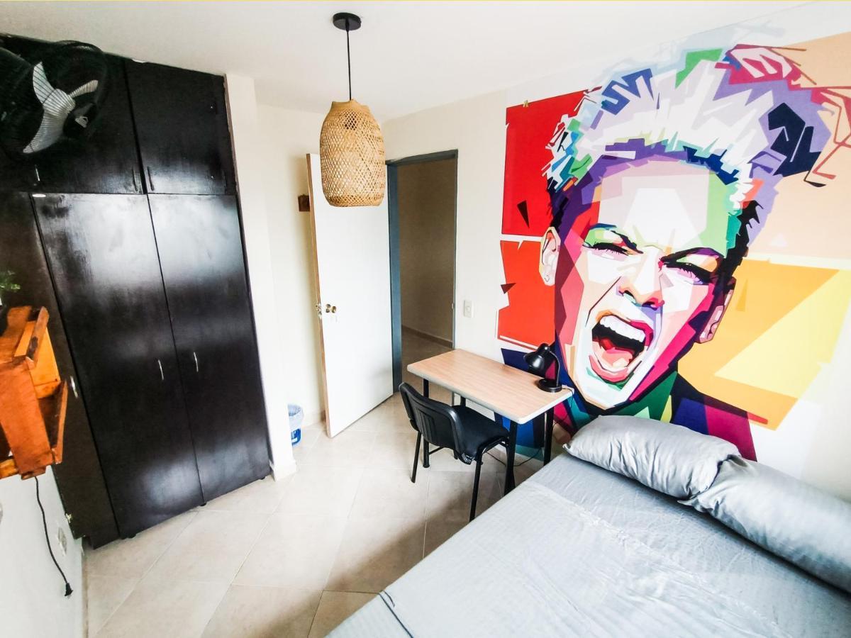 Casa Clandestina Guest House Medellín Zewnętrze zdjęcie
