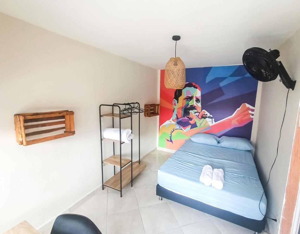 Casa Clandestina Guest House Medellín Zewnętrze zdjęcie