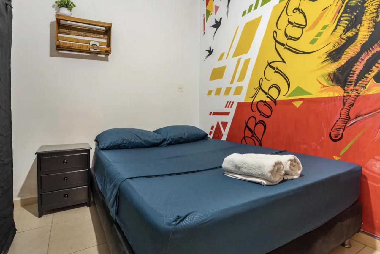 Casa Clandestina Guest House Medellín Zewnętrze zdjęcie